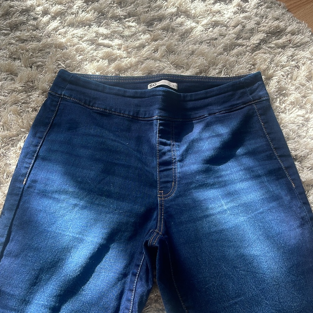 Jeans - Picture 2 of 4
